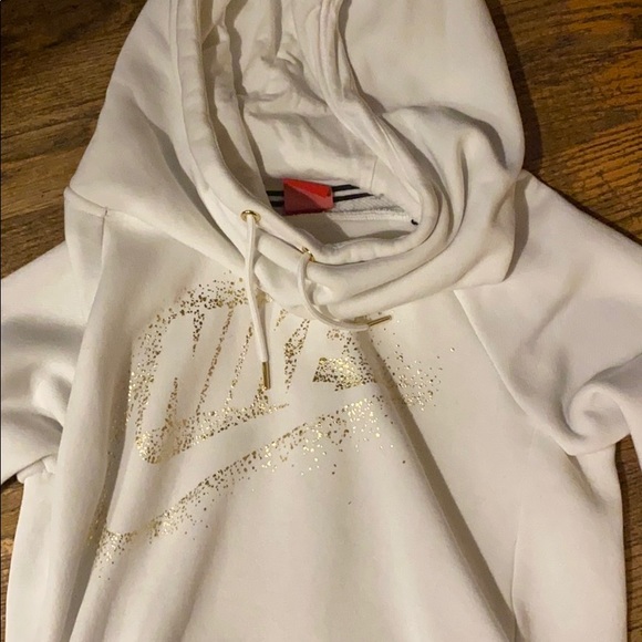 Nike hoodie - Picture 2 of 3